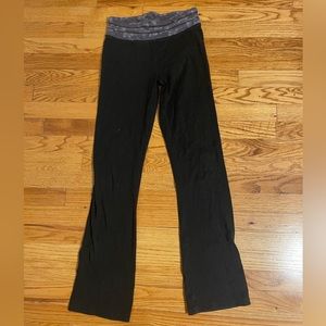 SO brand yoga leggings- size small